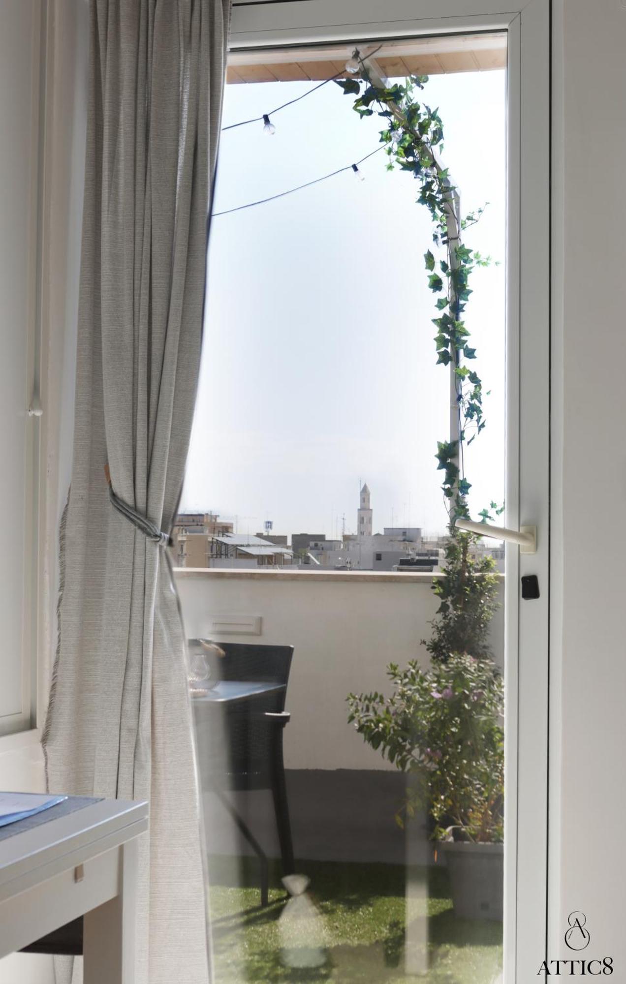 Attic8 Bari